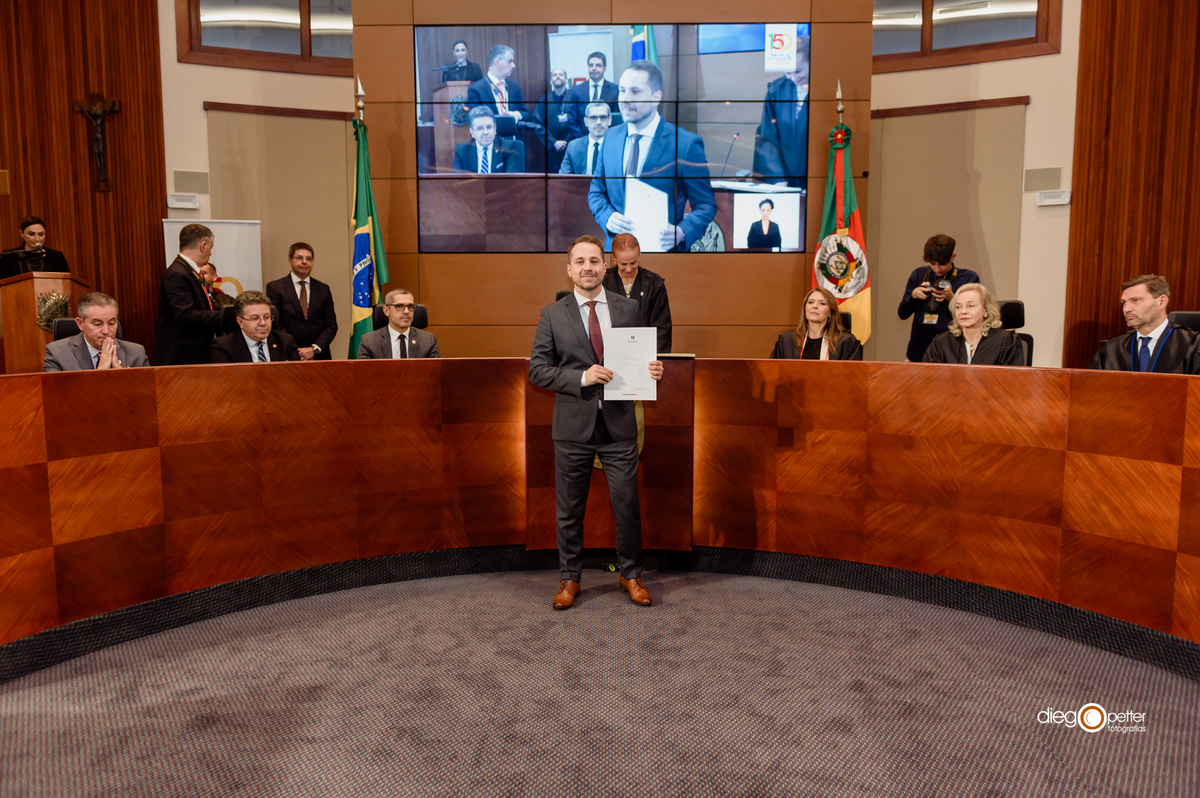 HUGO PASTORIO PEREIRA POSSE DE JUIZ TJRS