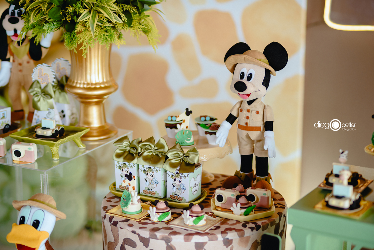 luis augusto 1º aninho aniversário infantil safari sil decora soledade doces gabriele vaz