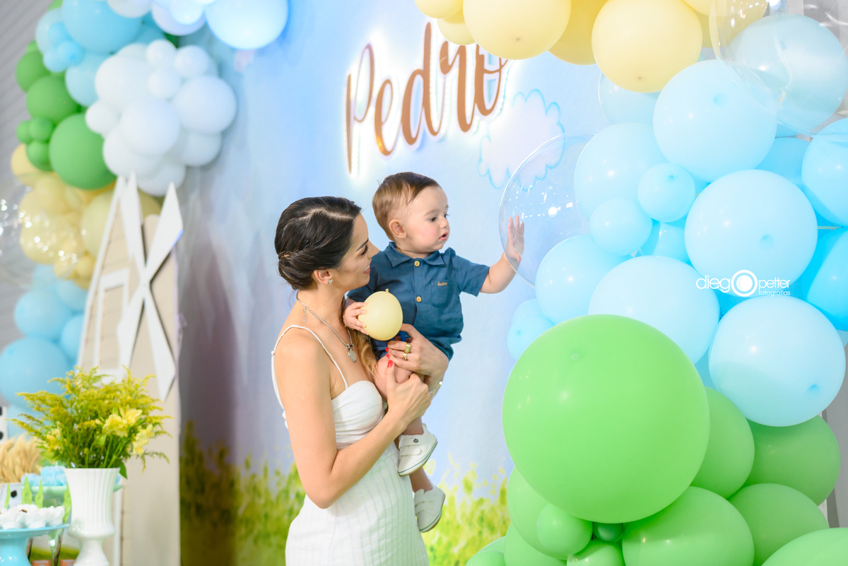 1º aninho do pedro com a mãe