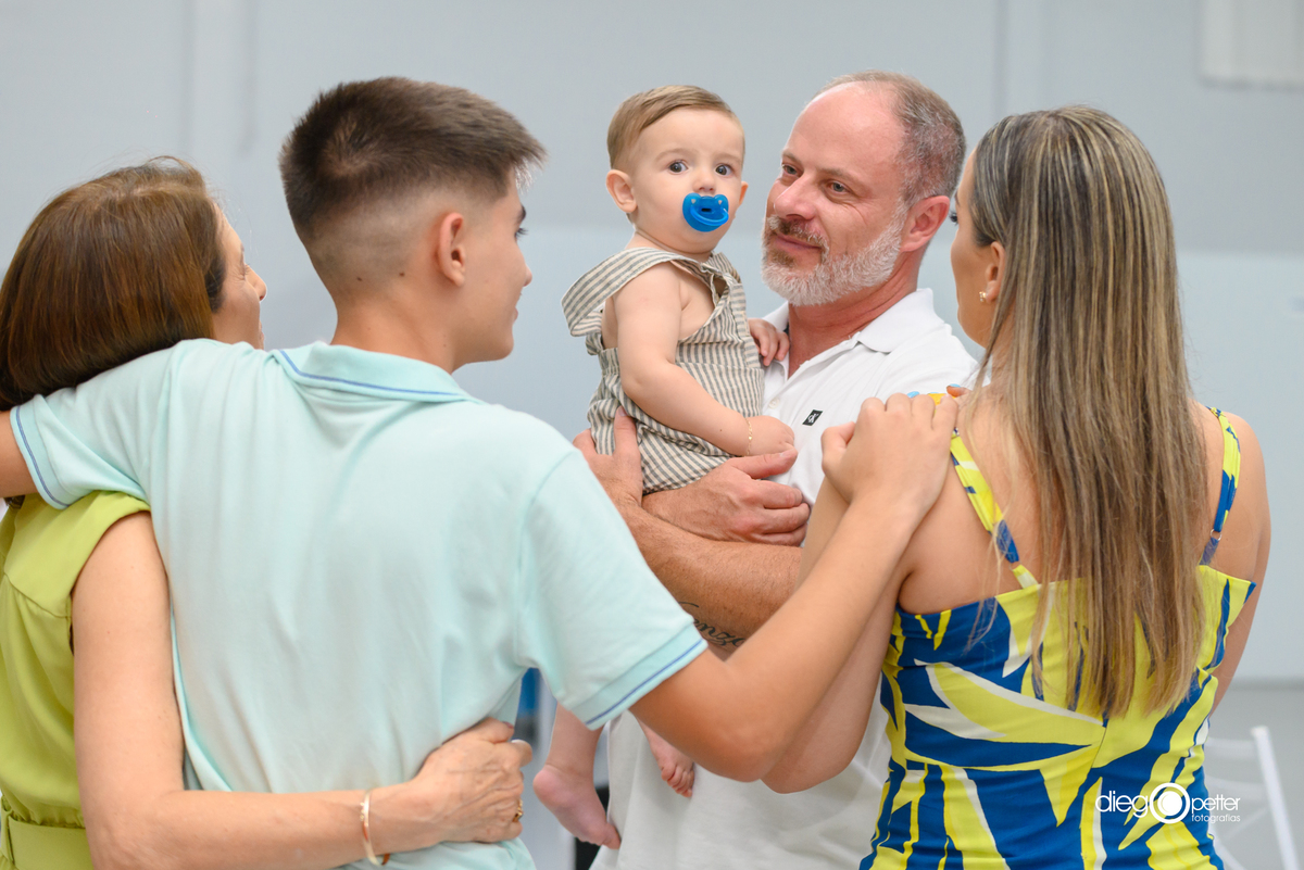 1º aninho do pedro com os dindos