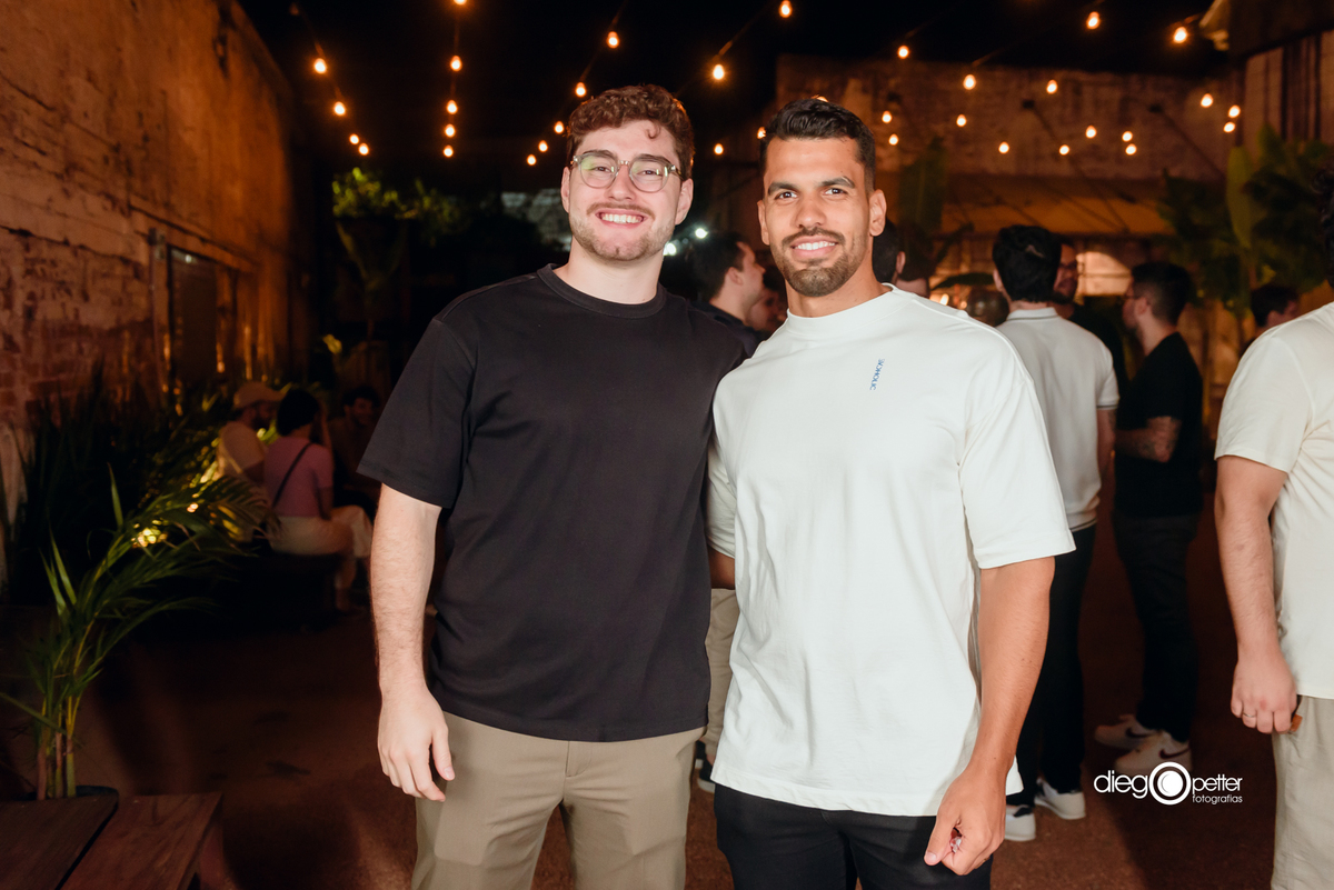 festa de final de ano poatek fuga bar 4º distrito