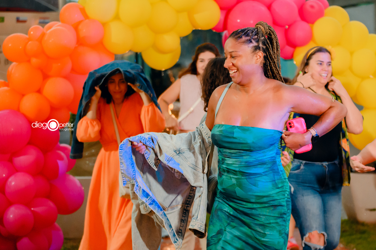 festa de final de ano com chuva