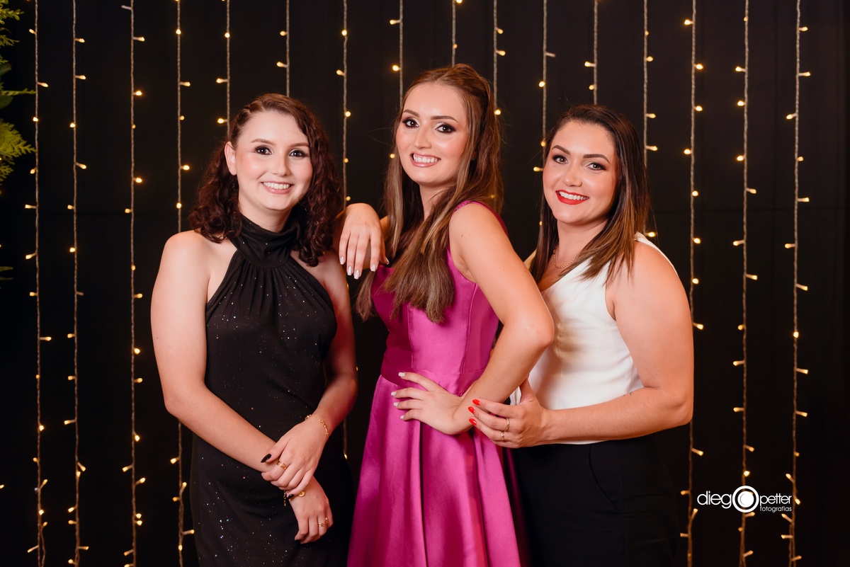 formanda com as irmãs