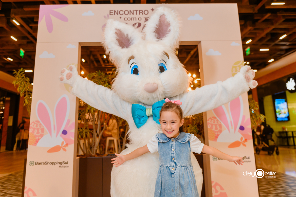 meet and greet com coelho de páscoa