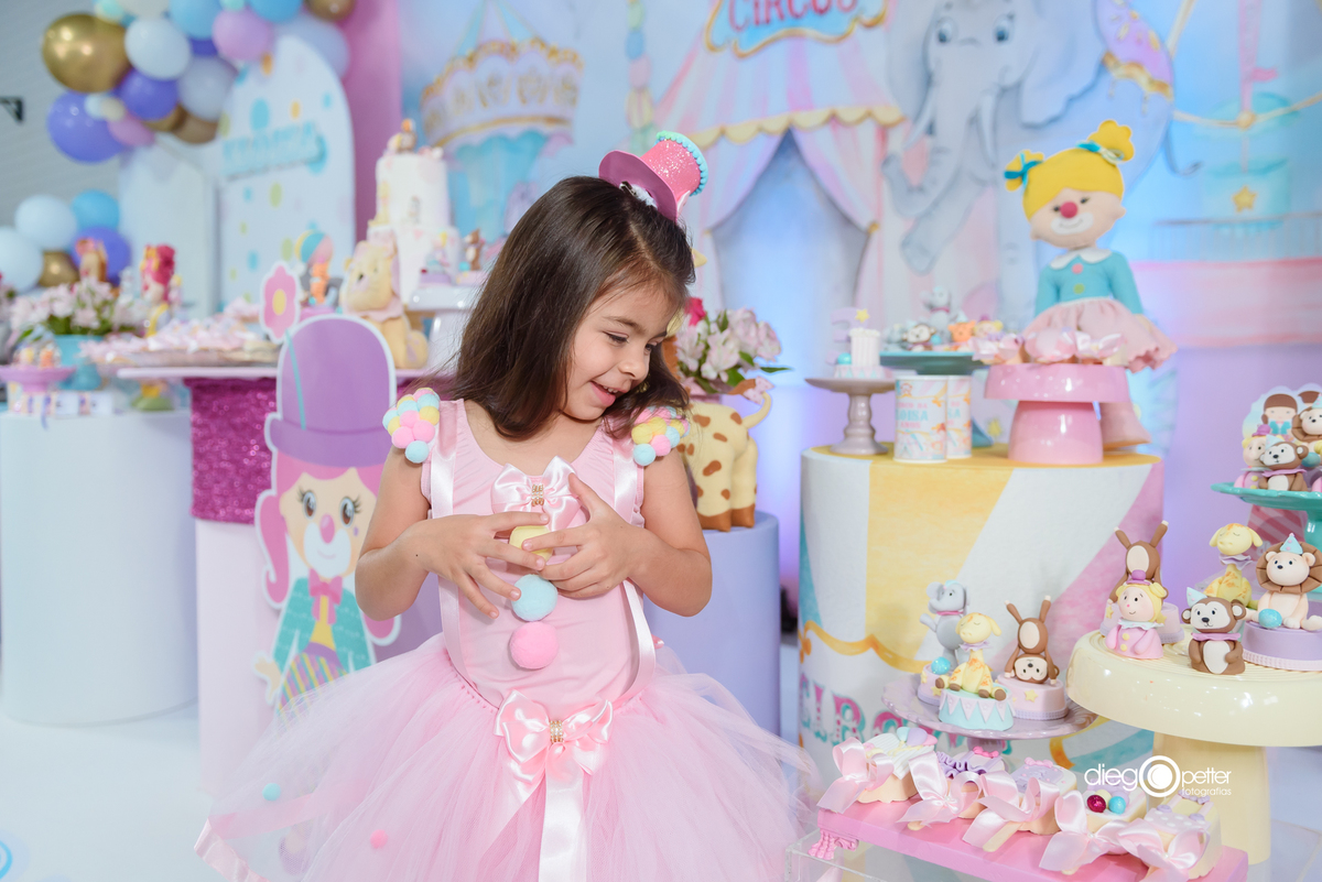 aniversariante admirada