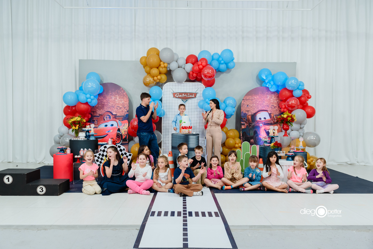 hora do parabéns na viale eventos