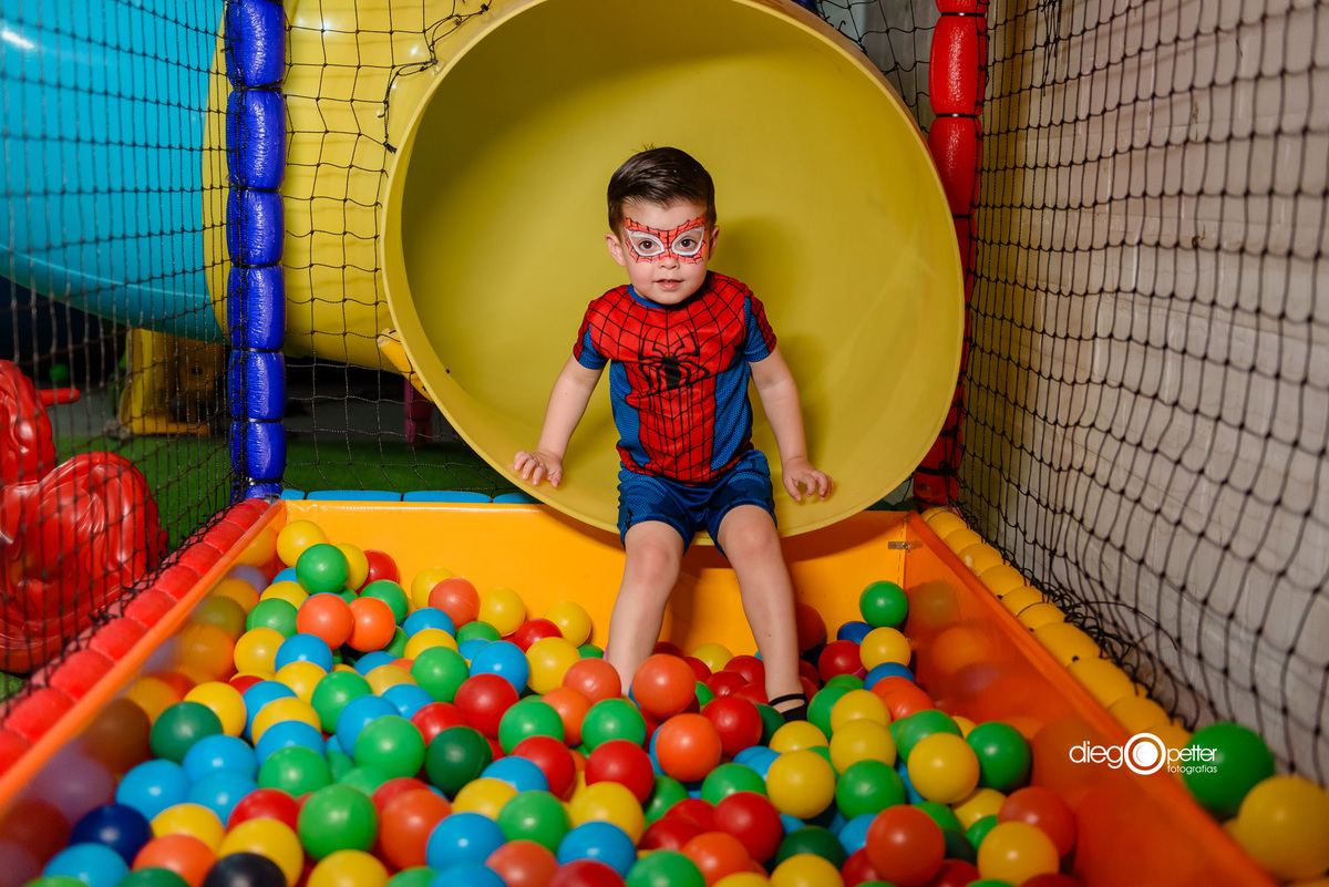 tobogã no aniversário