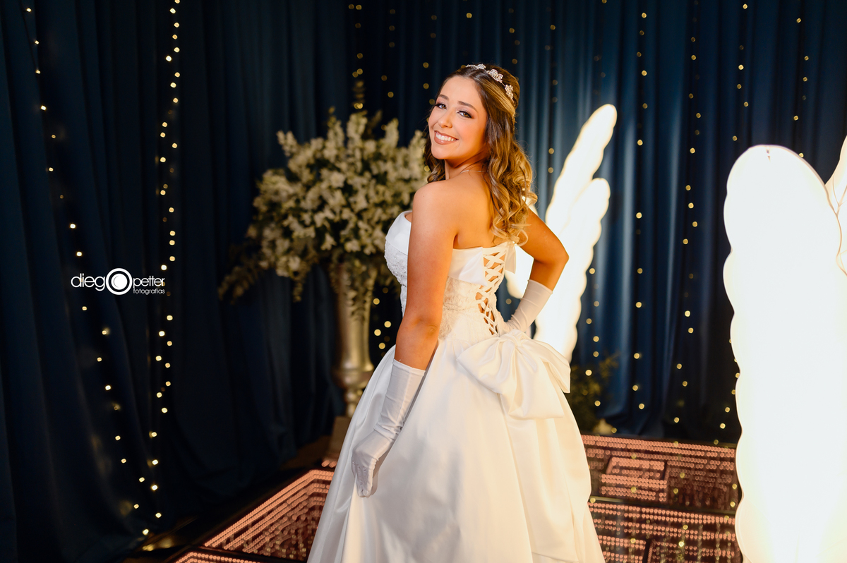 Debutante Alice Dias de Castro Silva