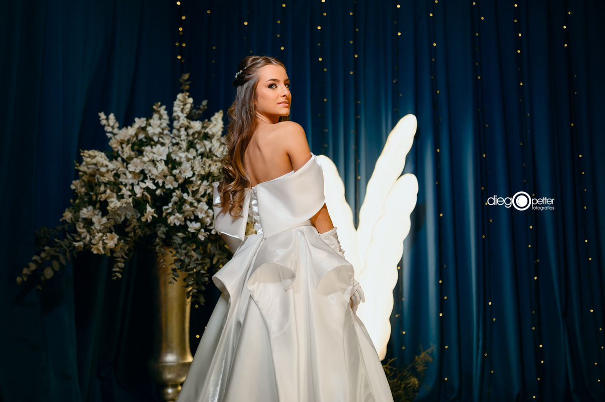 debutante posando para foto