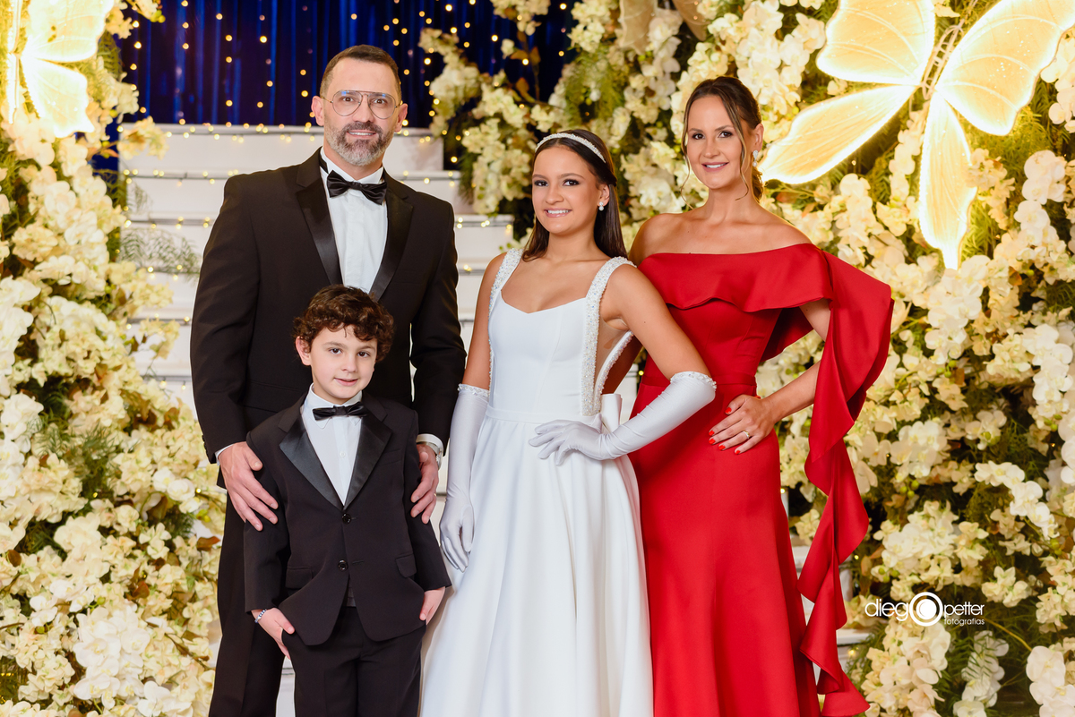 foto debutante com família