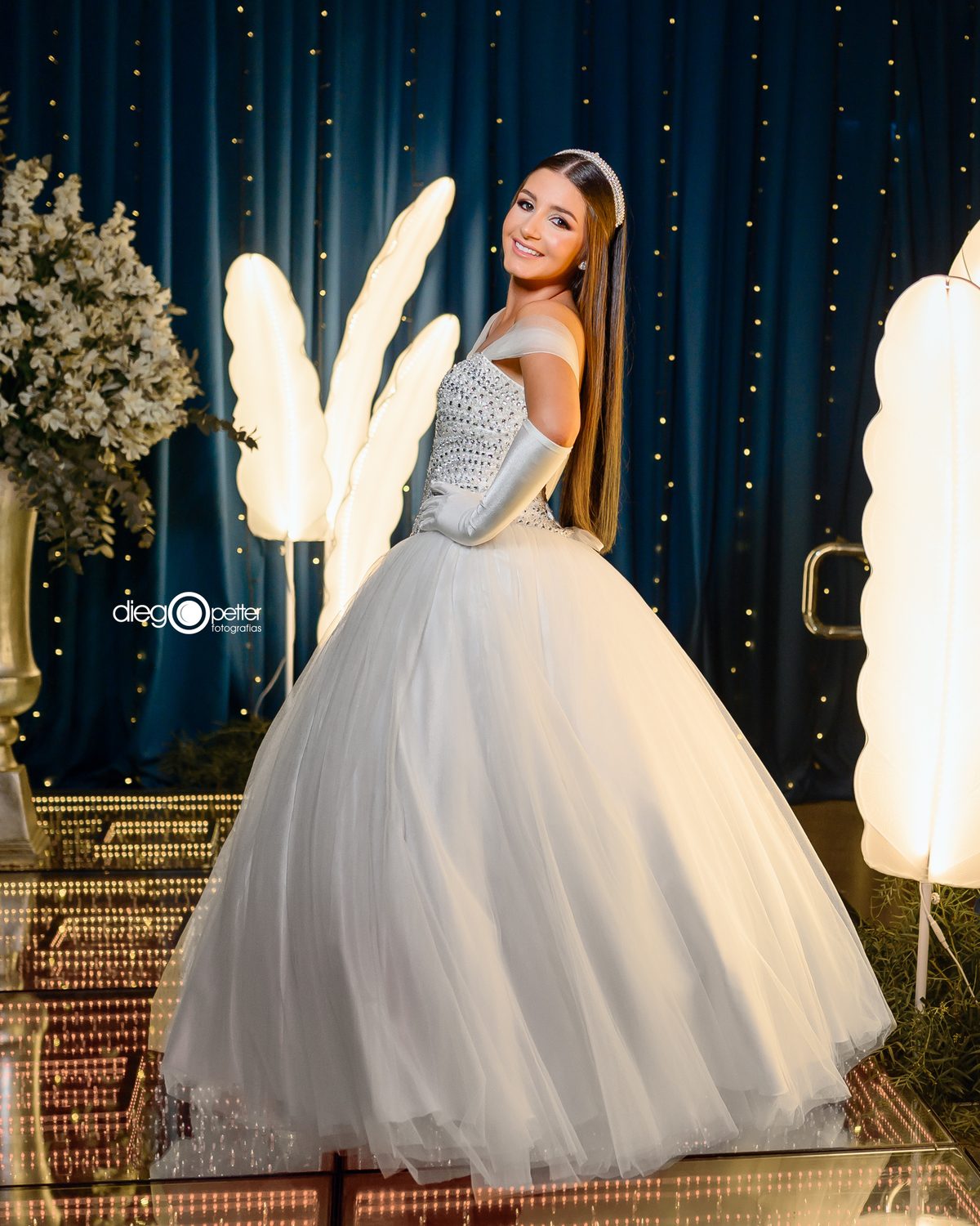 debutante posando para foto