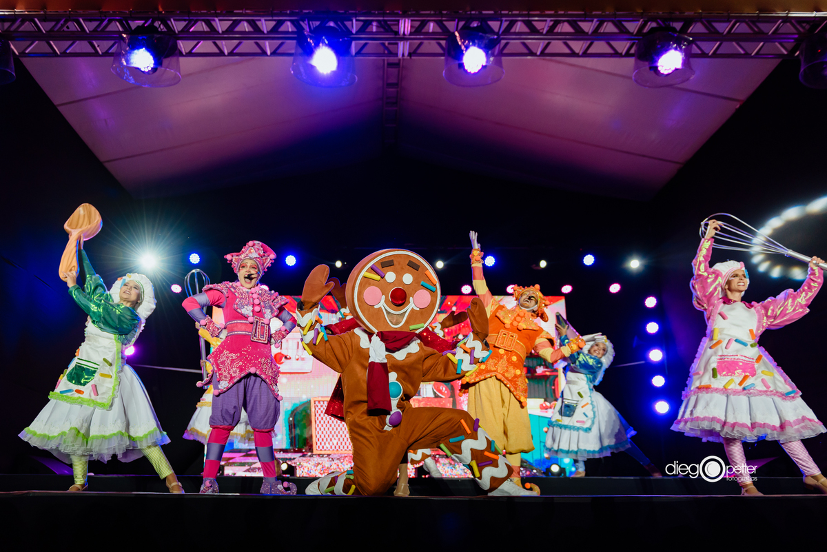 espetáculo de natal Max Oliveira no barrashoppingsul