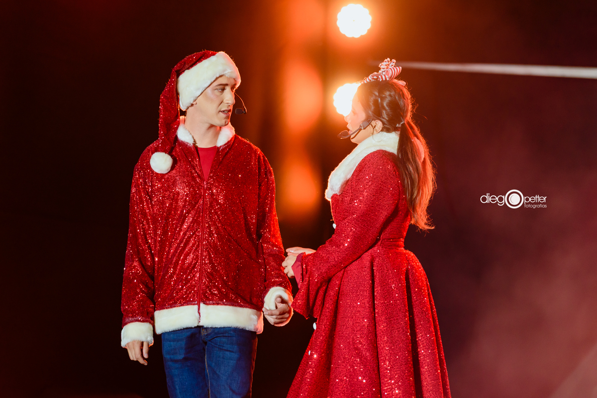 atores na chegada do natal