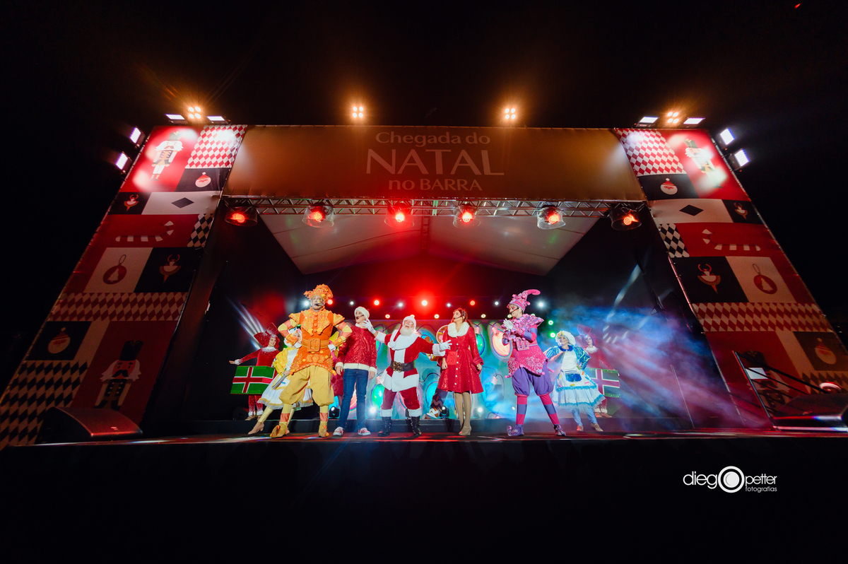 espetáculo um dia antes do natal Max Oliveira no barrashoppingsul