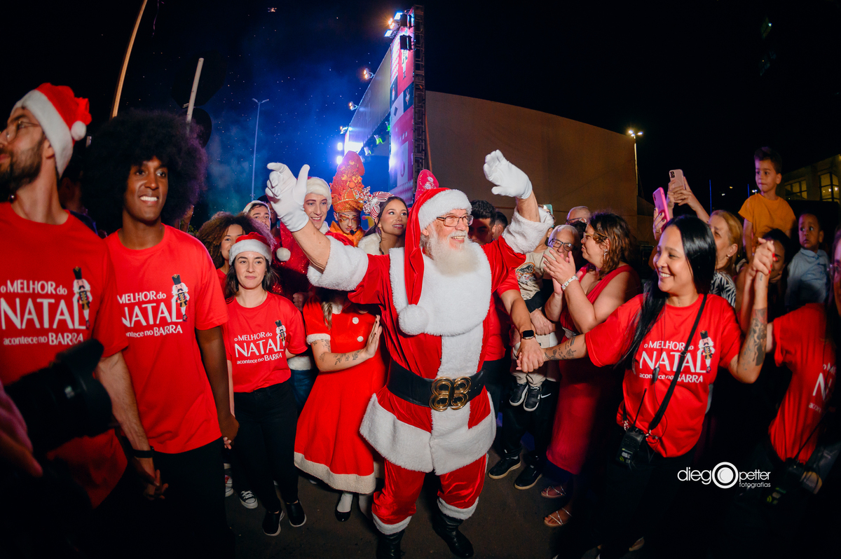 papai noel na multidão barrashoppingsul