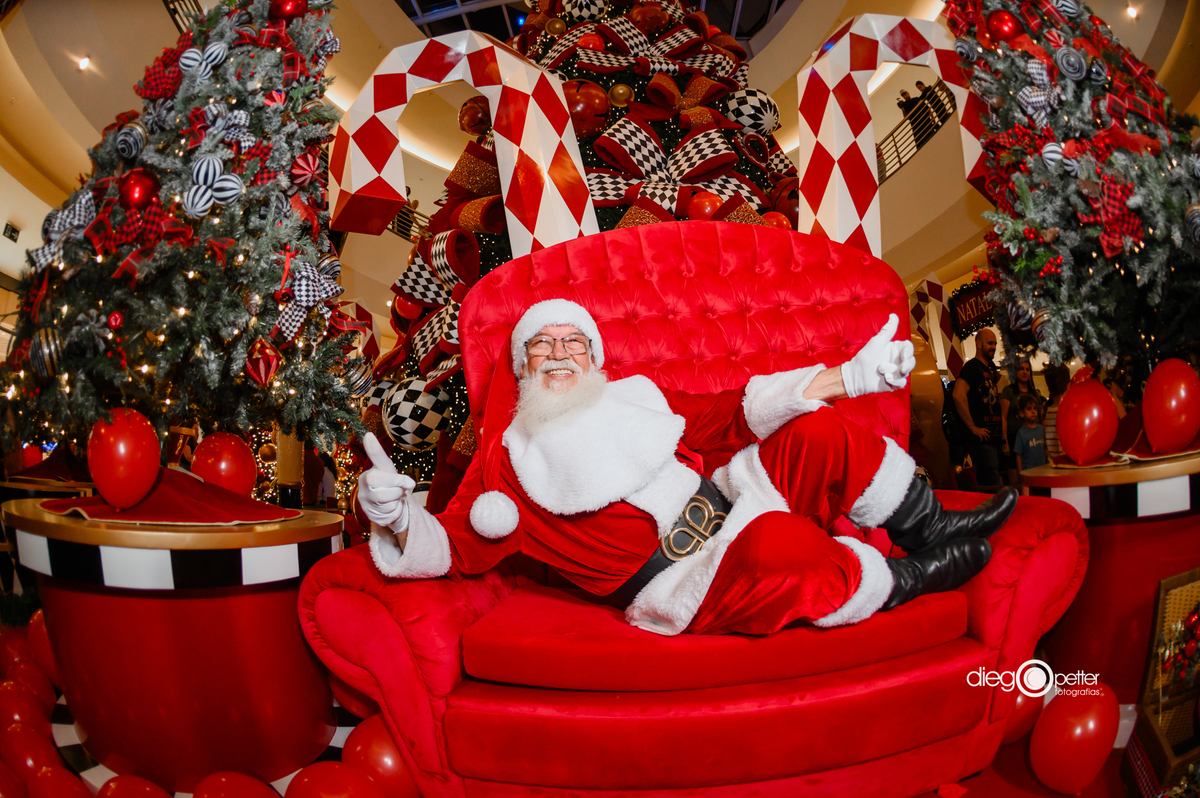 papai noel na poltrona
