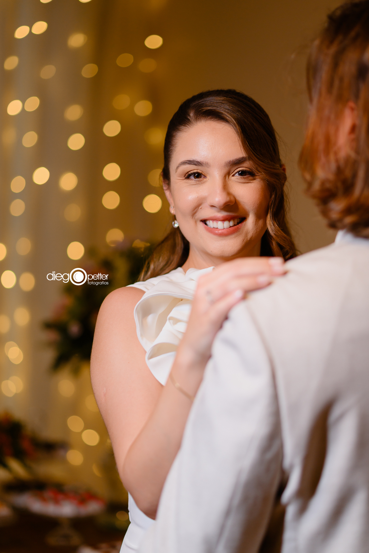 noiva em foto linda com noivo