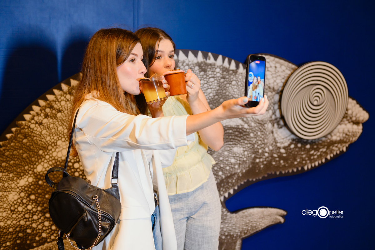 selfie coquetel de inauguração