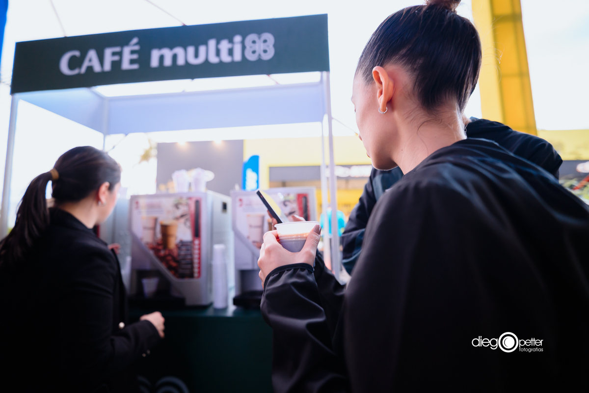 café grátis no espaço multi maratona