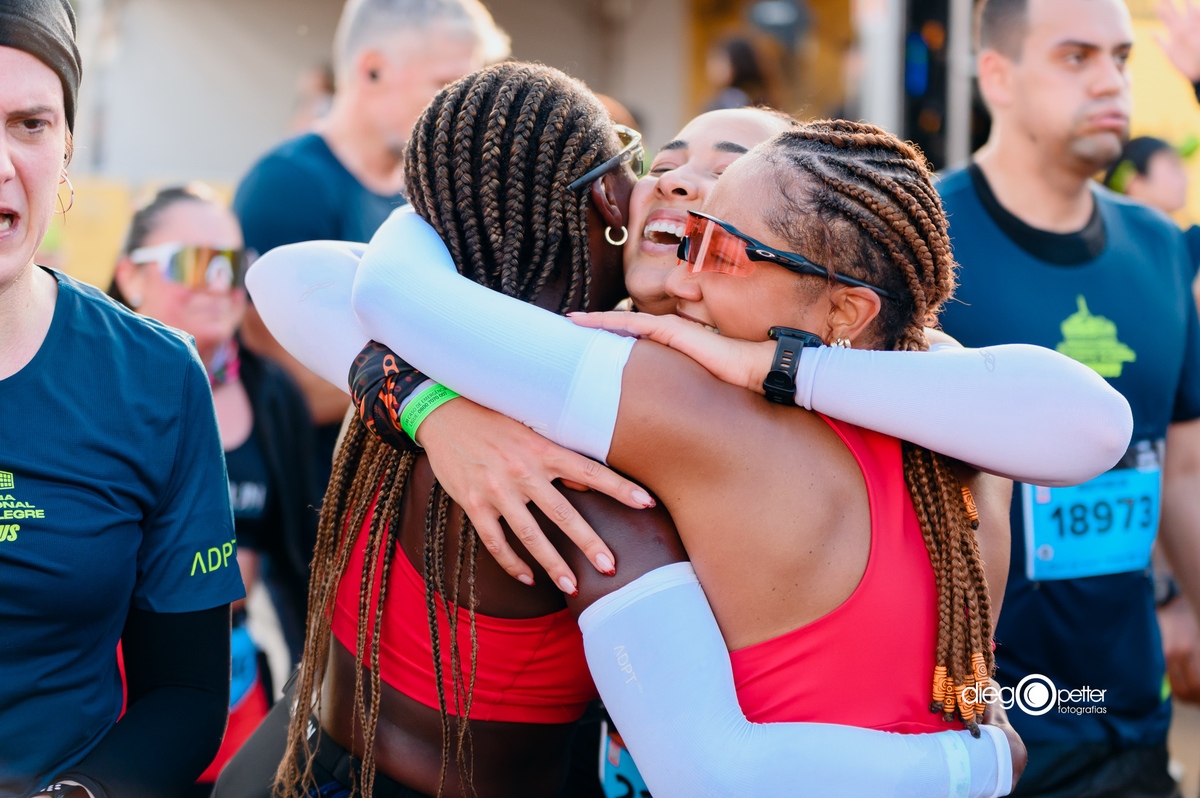 amigas chegando junto na maratona
