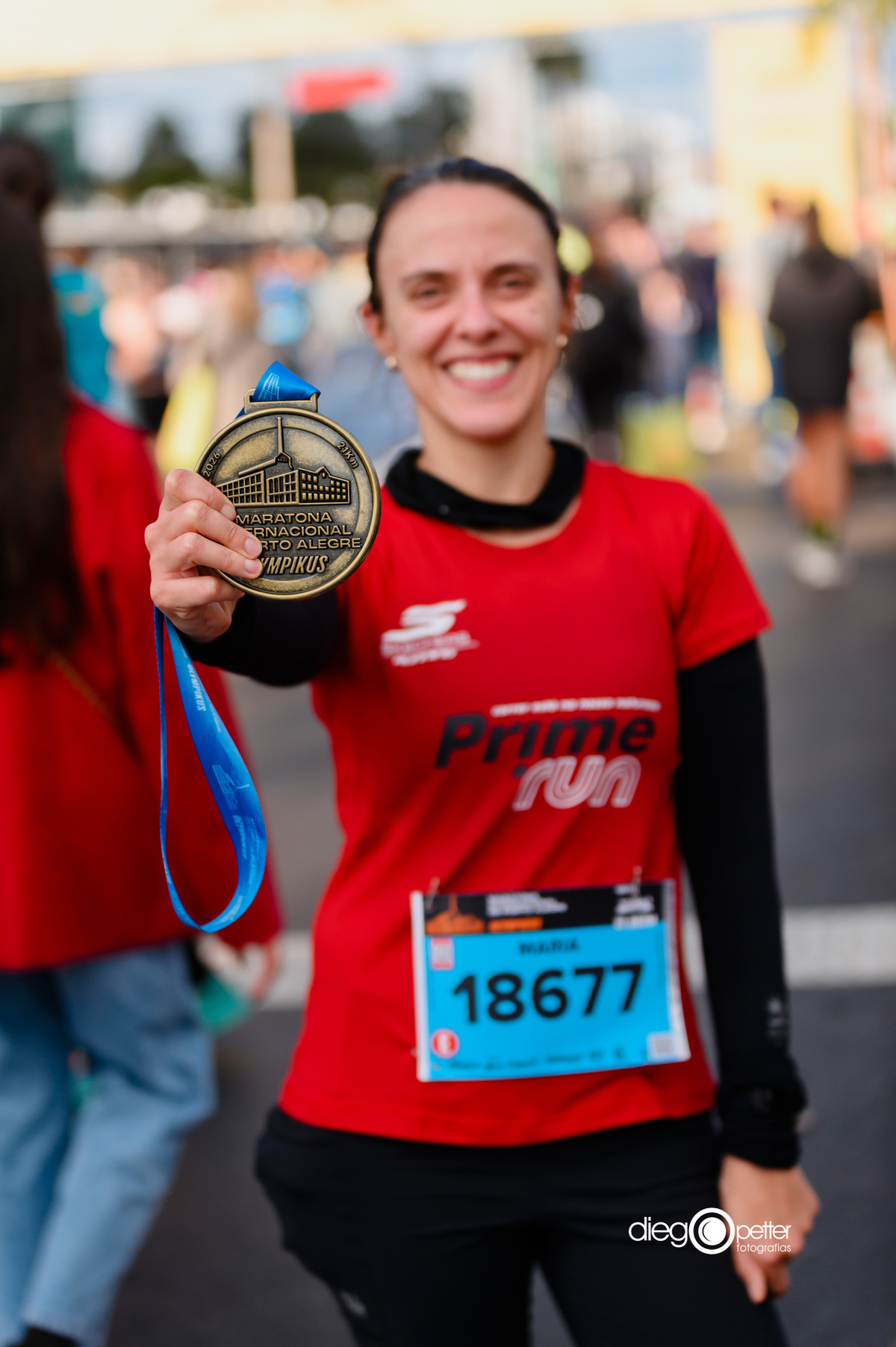chegada 41ª maratona porto alegre com medalha 18677