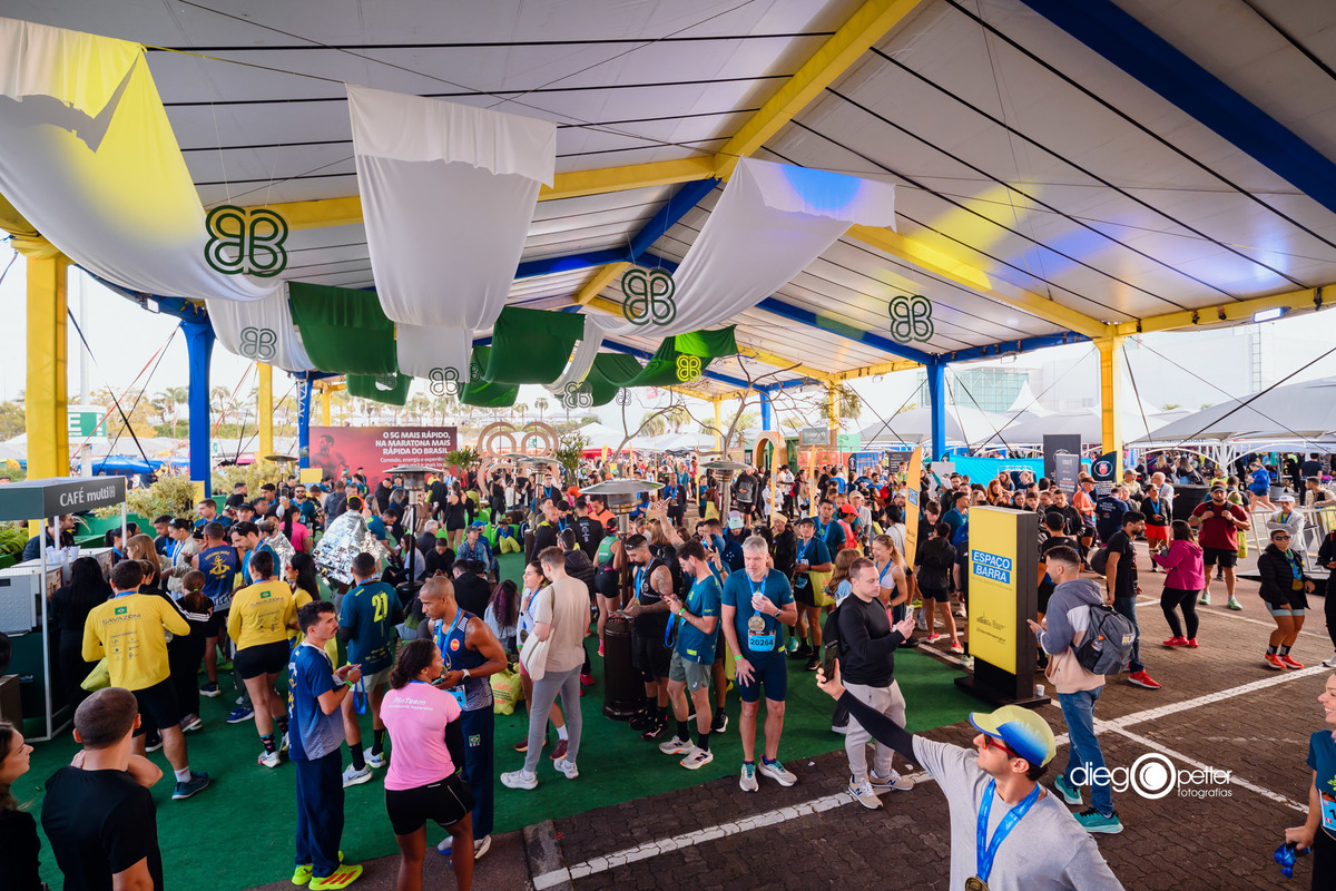 público lotado no espaço multi