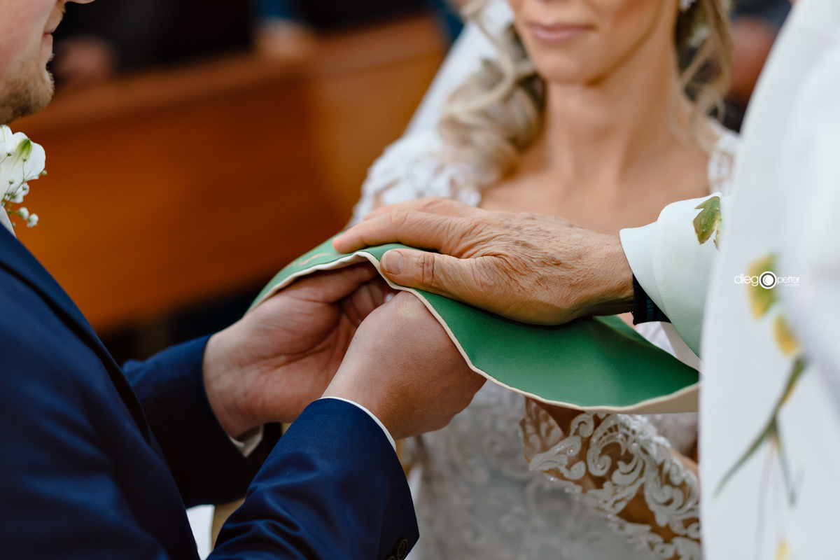 Casamento Vanessa e Vinicius na igreja Santa Rita em Soledade