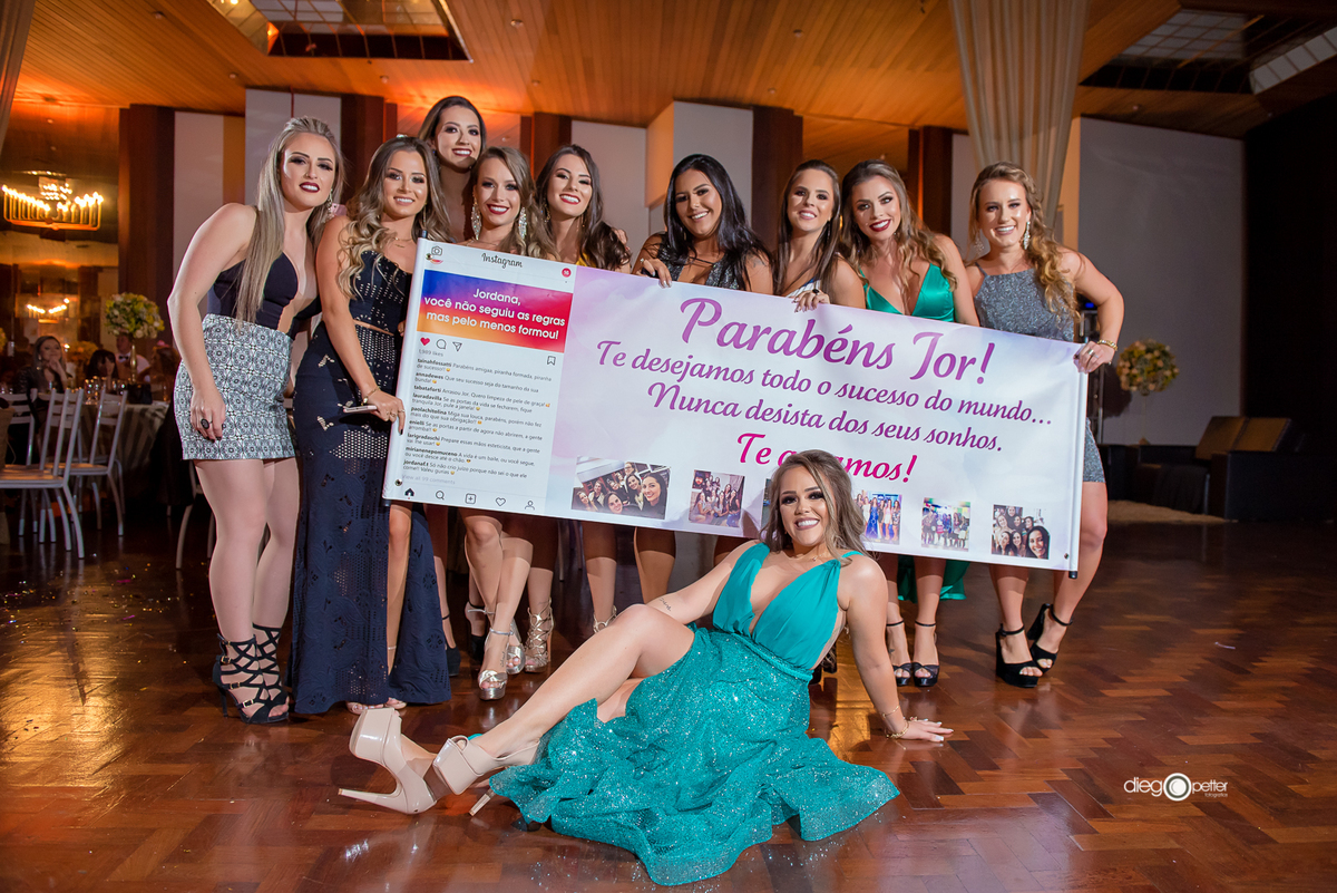 Amigas na Formatura Jordana Faoro Teixeira Clube Comercial de Soledade