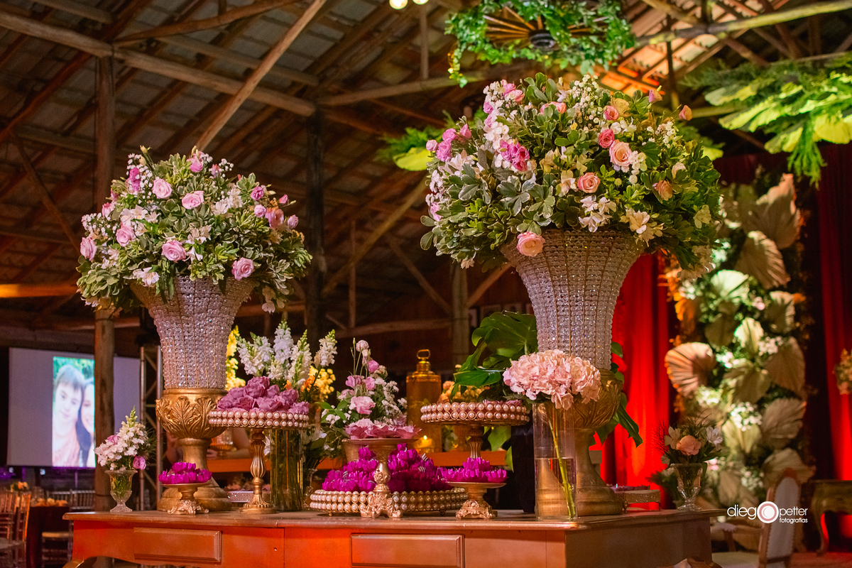 Decoração formatura doces Márcia e Neca Marcon FORMINHAS DE DOCES Delicatta Forminhas Decoração formatura Claudete Baccon Arvorezinha CTG Jango Borges