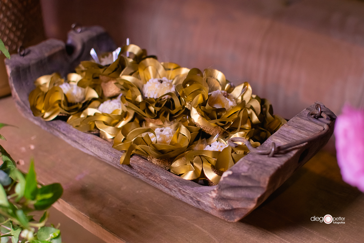 Decoração formatura doces Márcia e Neca Marcon FORMINHAS DE DOCES Delicatta Forminhas