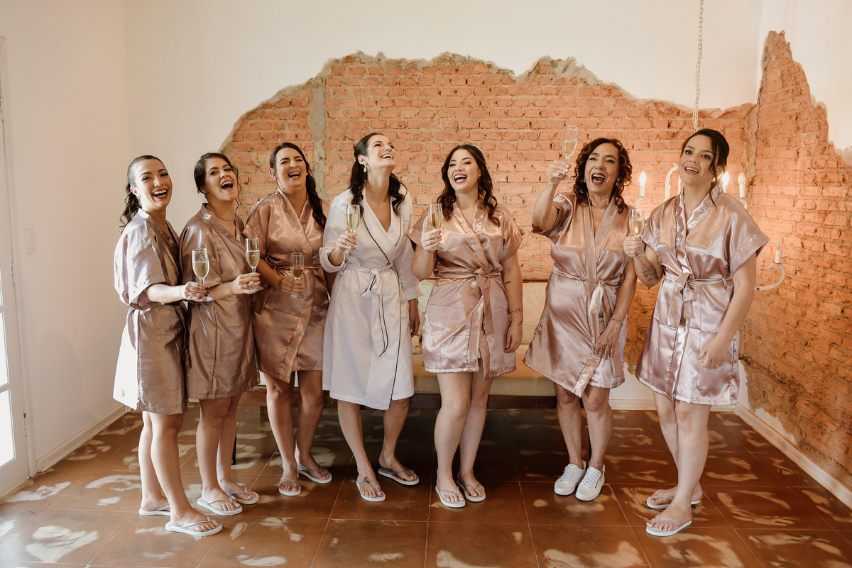 Descontração com as madrinhas no making of