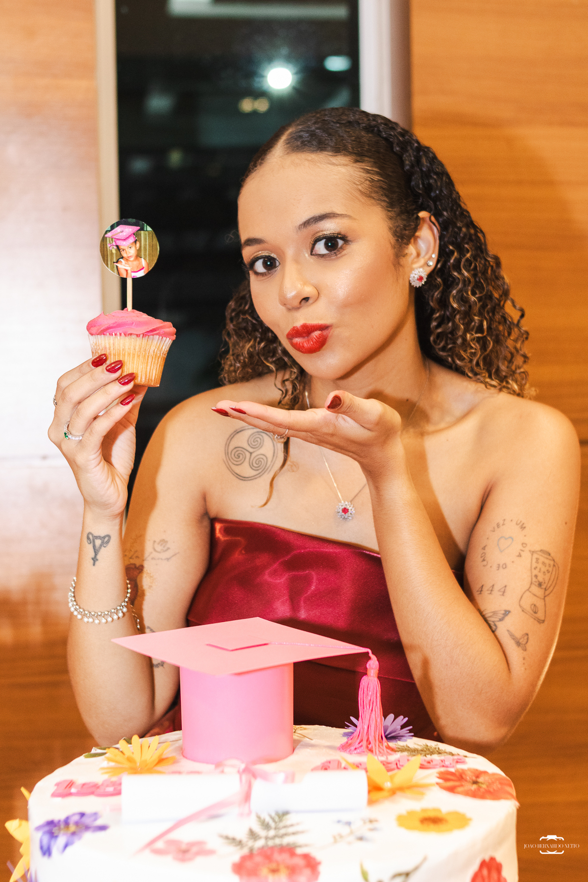 Jantar de formatura da Dra. Giovana Couto em Manaus, Amazonas. Fotografia profissional de formatura que registra conquistas, emoções e momentos especiais com sensibilidade e autenticidade.