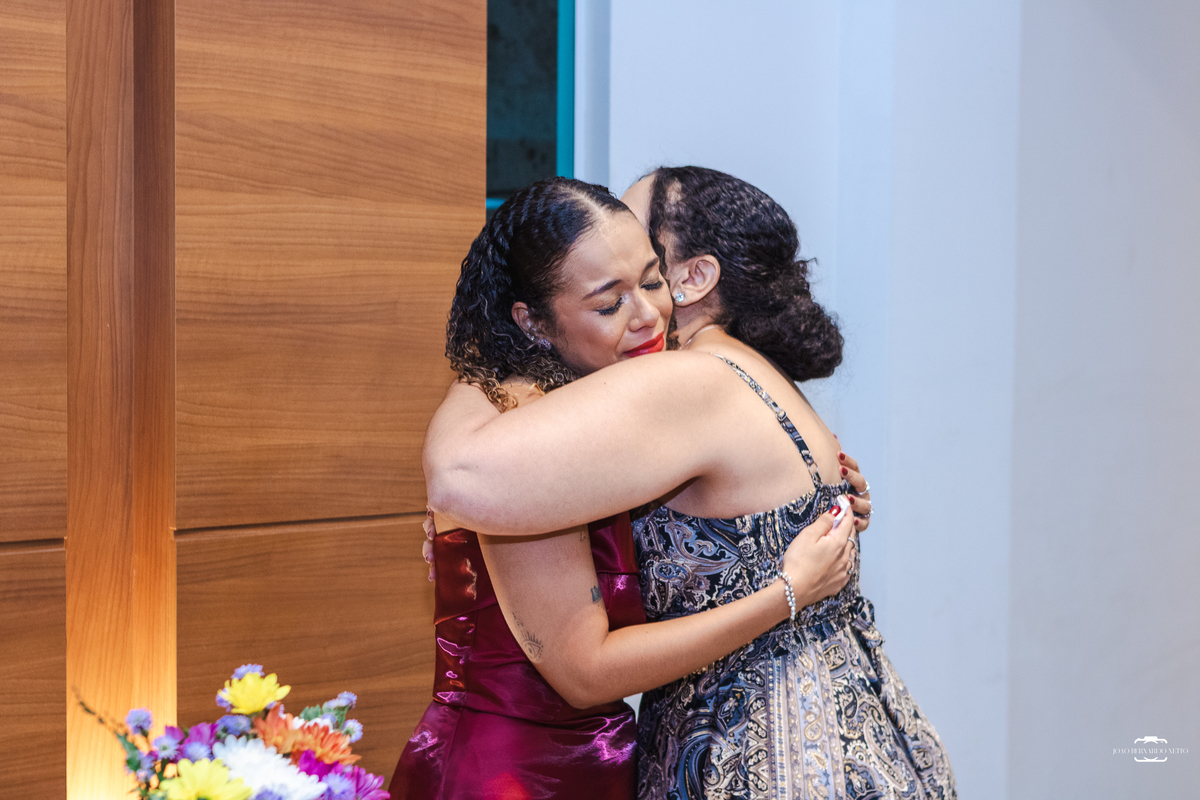 Jantar de formatura da Dra. Giovana Couto em Manaus, Amazonas. Fotografia profissional de formatura que registra conquistas, emoções e momentos especiais com sensibilidade e autenticidade.