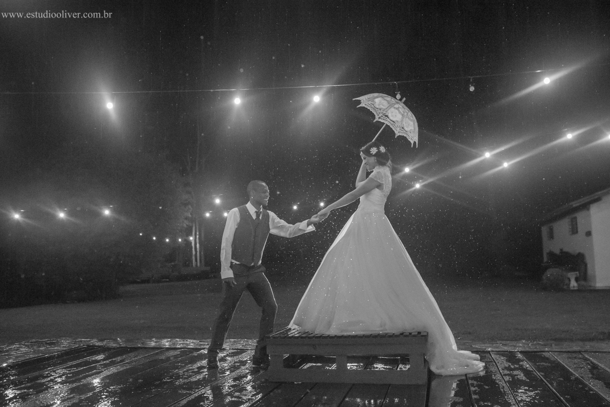 pós casamento, fotos romântica,  estudio oliver, studio oliver, fotografos de belo horizonte, fotografo em bh, estudio em bh, estudio em belo horizonte,  ensaio de casal, fotos pós de casamento, fotografo em caete, vestido de noiva,  v