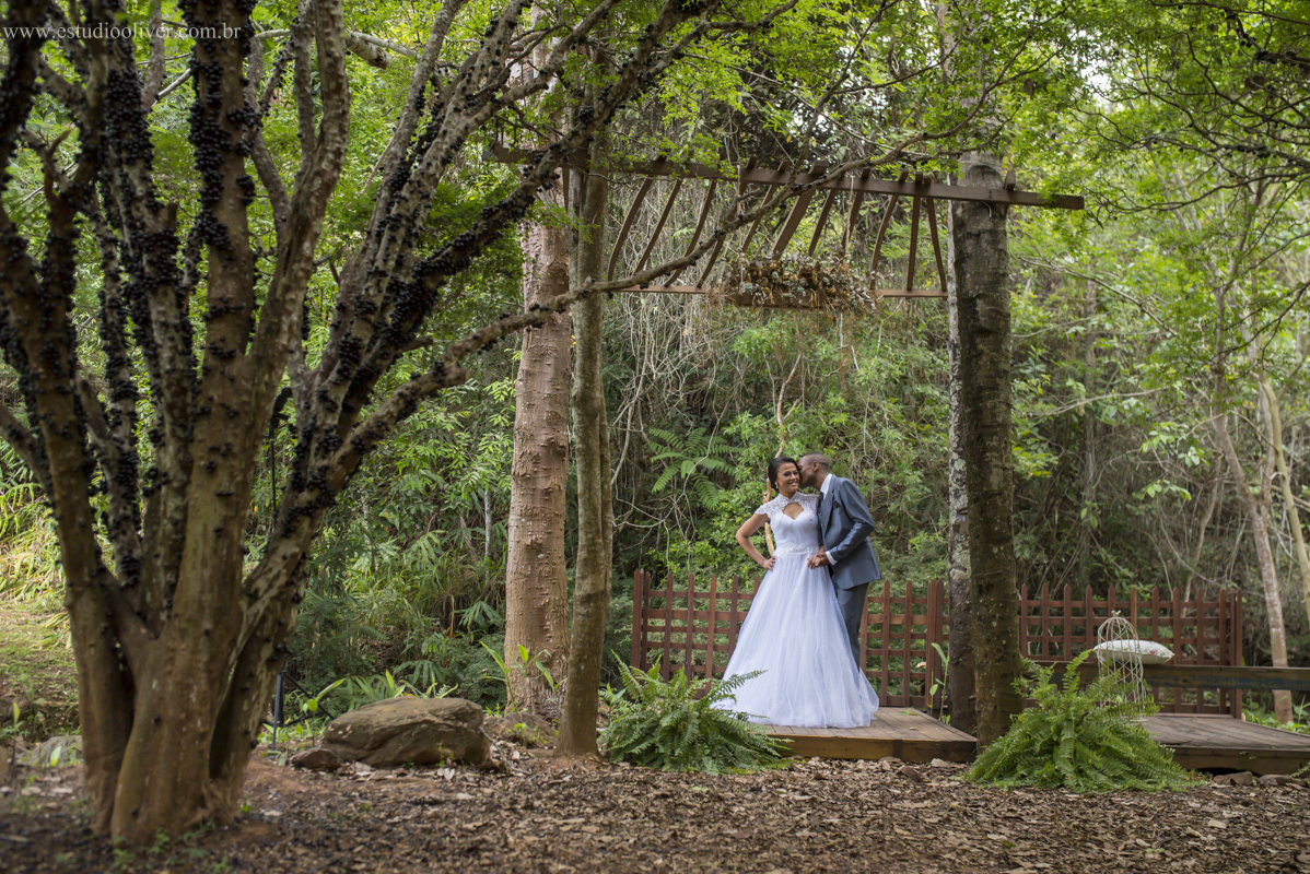 pós casamento, fotos romântica,  estudio oliver, studio oliver, fotografos de belo horizonte, fotografo em bh, estudio em bh, estudio em belo horizonte,  ensaio de casal, fotos pós de casamento, fotografo em caete, vestido de noiva,  v
