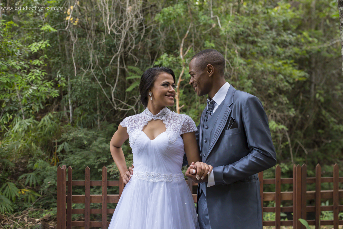 pós casamento, fotos romântica,  estudio oliver, studio oliver, fotografos de belo horizonte, fotografo em bh, estudio em bh, estudio em belo horizonte,  ensaio de casal, fotos pós de casamento, fotografo em caete, vestido de noiva,  v