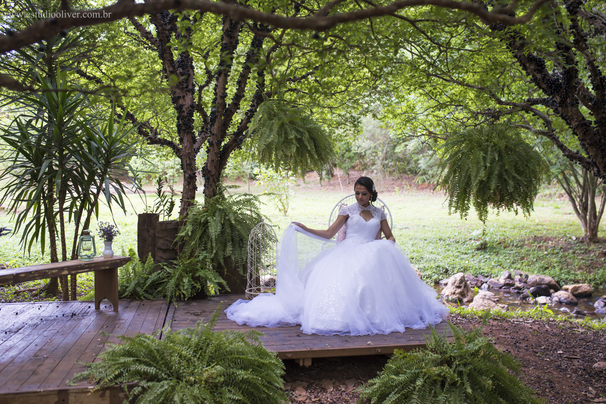 pós casamento, fotos romântica,  estudio oliver, studio oliver, fotografos de belo horizonte, fotografo em bh, estudio em bh, estudio em belo horizonte,  ensaio de casal, fotos pós de casamento, fotografo em caete, vestido de noiva,  v