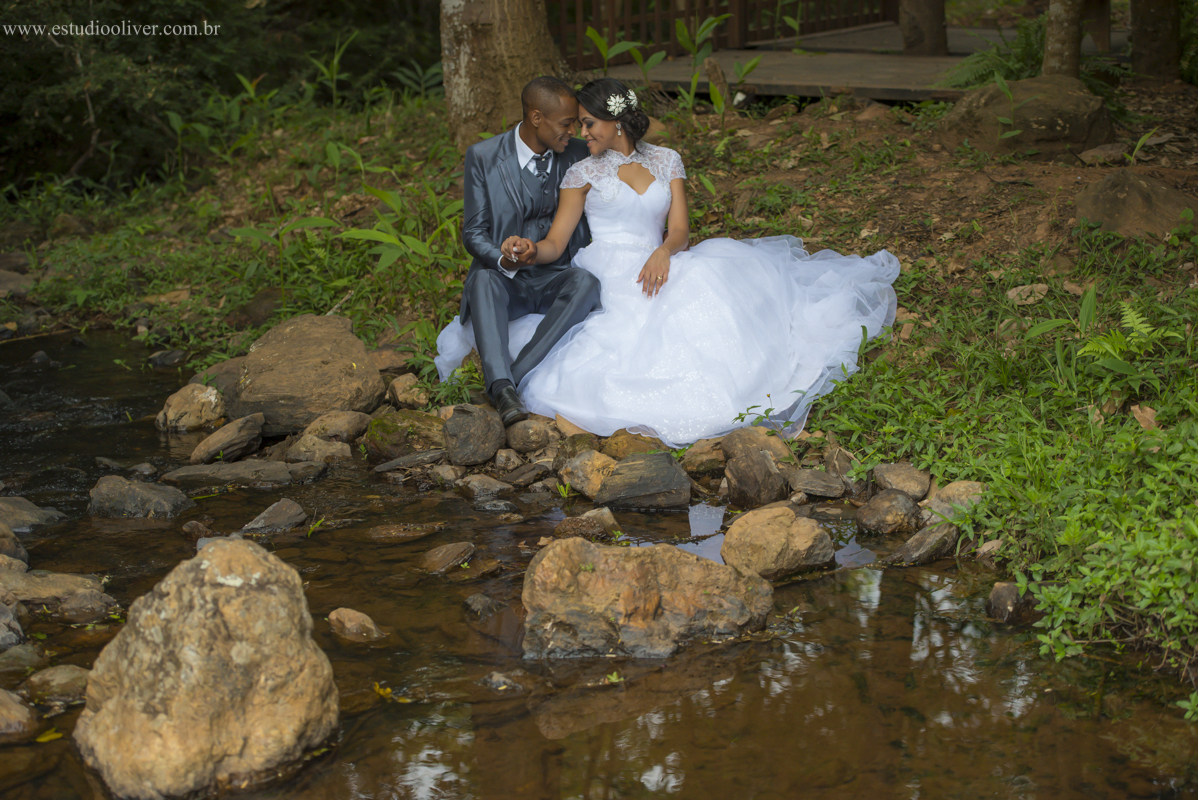 pós casamento, fotos romântica,  estudio oliver, studio oliver, fotografos de belo horizonte, fotografo em bh, estudio em bh, estudio em belo horizonte,  ensaio de casal, fotos pós de casamento, fotografo em caete, vestido de noiva,  v