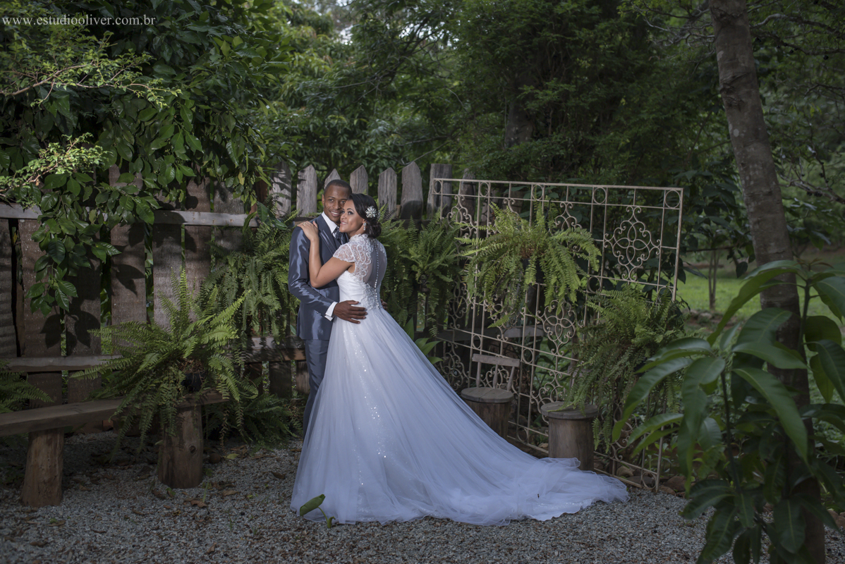 pós casamento, fotos romântica,  estudio oliver, studio oliver, fotografos de belo horizonte, fotografo em bh, estudio em bh, estudio em belo horizonte,  ensaio de casal, fotos pós de casamento, fotografo em caete, vestido de noiva,  v
