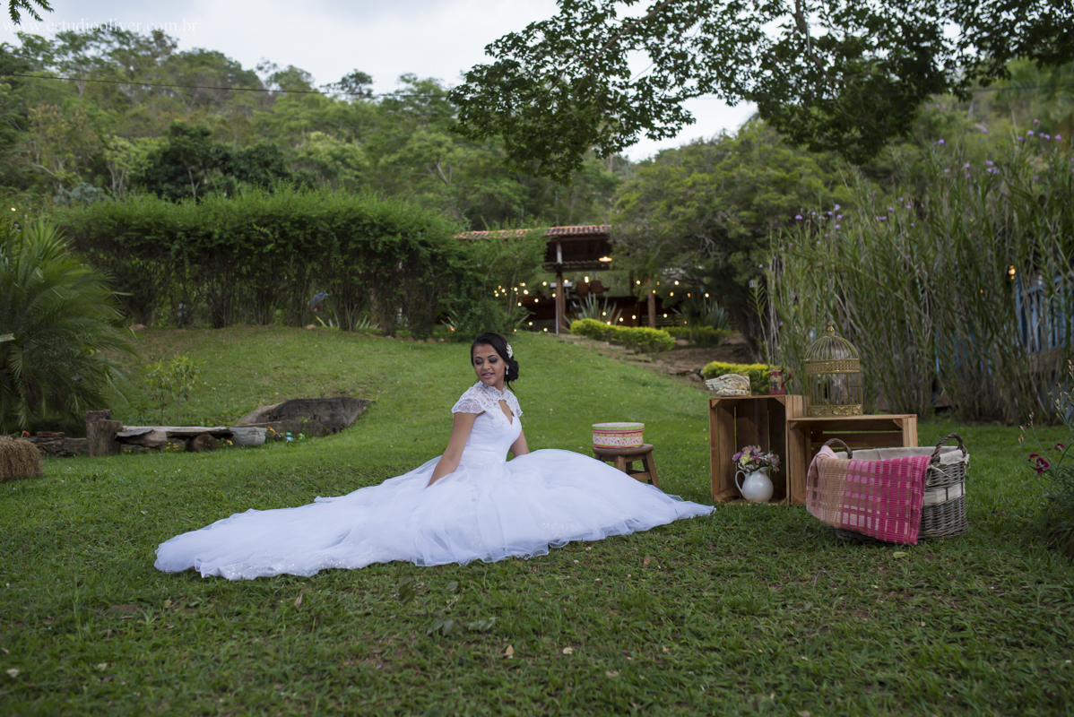 pós casamento, fotos romântica,  estudio oliver, studio oliver, fotografos de belo horizonte, fotografo em bh, estudio em bh, estudio em belo horizonte,  ensaio de casal, fotos pós de casamento, fotografo em caete, vestido de noiva,  v