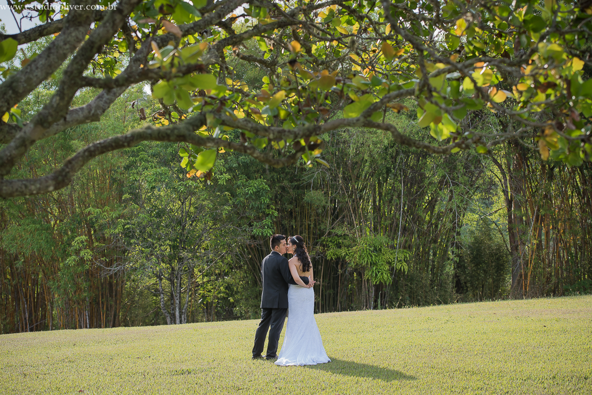 pós casamento, fotos romantica,  estudio oliver, studio oliver, fotografos de belo horizonte, fotografo em bh, estudio em bh, estudio em belo horizonte,  ensaio de casal, fotos pós de casamento, fotografo em betim, vestido de noiva,  vestido
