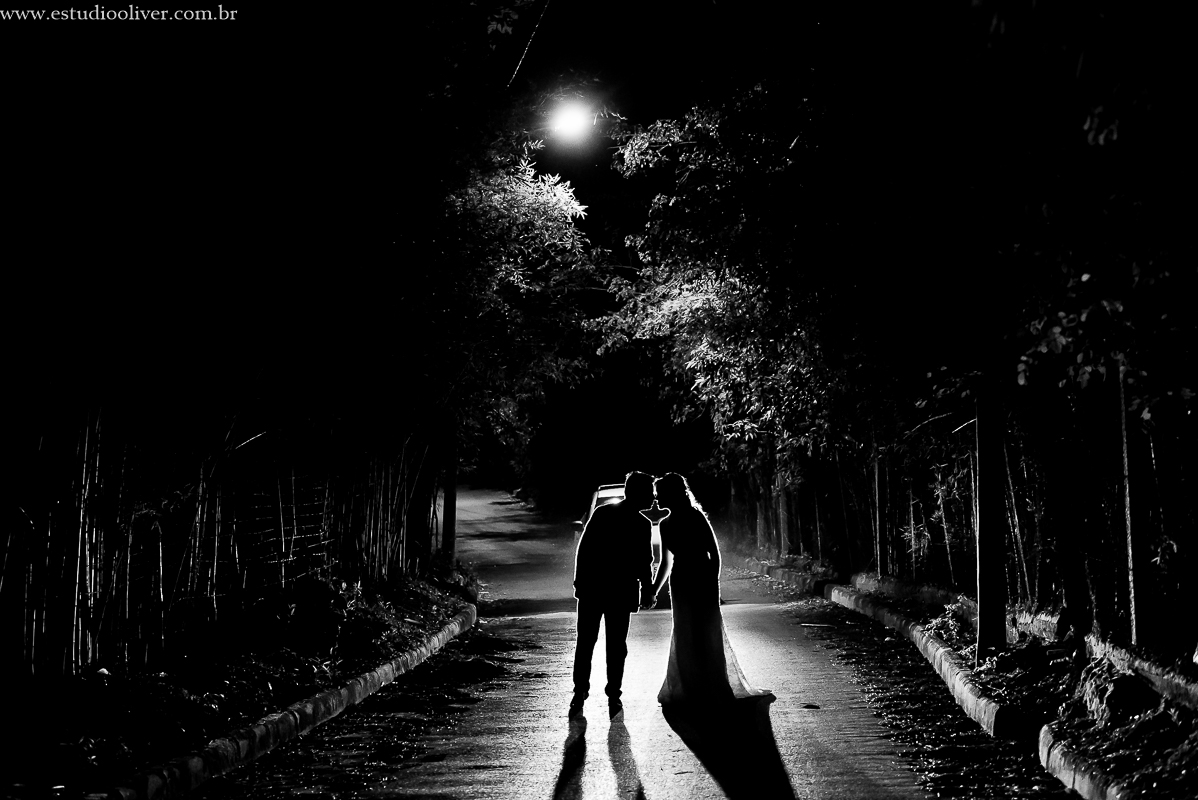 pós casamento, fotos romantica,  estudio oliver, studio oliver, fotografos de belo horizonte, fotografo em bh, estudio em bh, estudio em belo horizonte,  ensaio de casal, fotos pós de casamento, fotografo em betim, vestido de noiva,  vestido