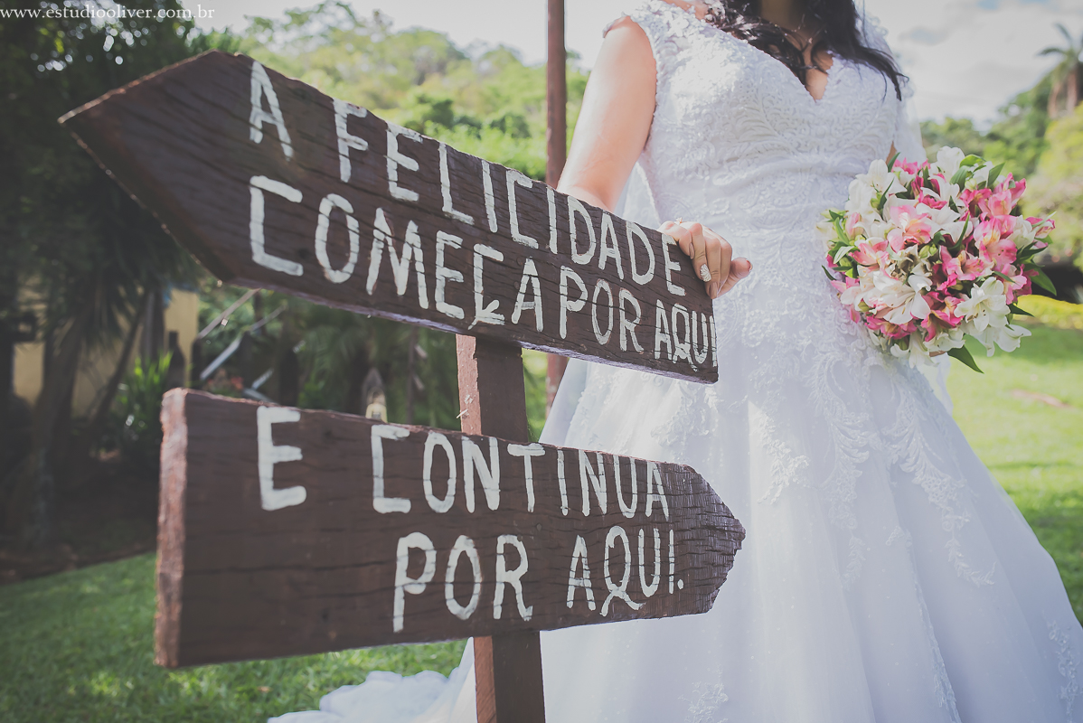 pós casamento,  fotos de pós casamento, fotos romântica, ,  buque lilas, buquelindo, vestido de noiva,  fotografia de noivos, fotos de noivas, fotografo criativo, ensaio pós casamento,  fotos vintage,  joão paulo oliver, 