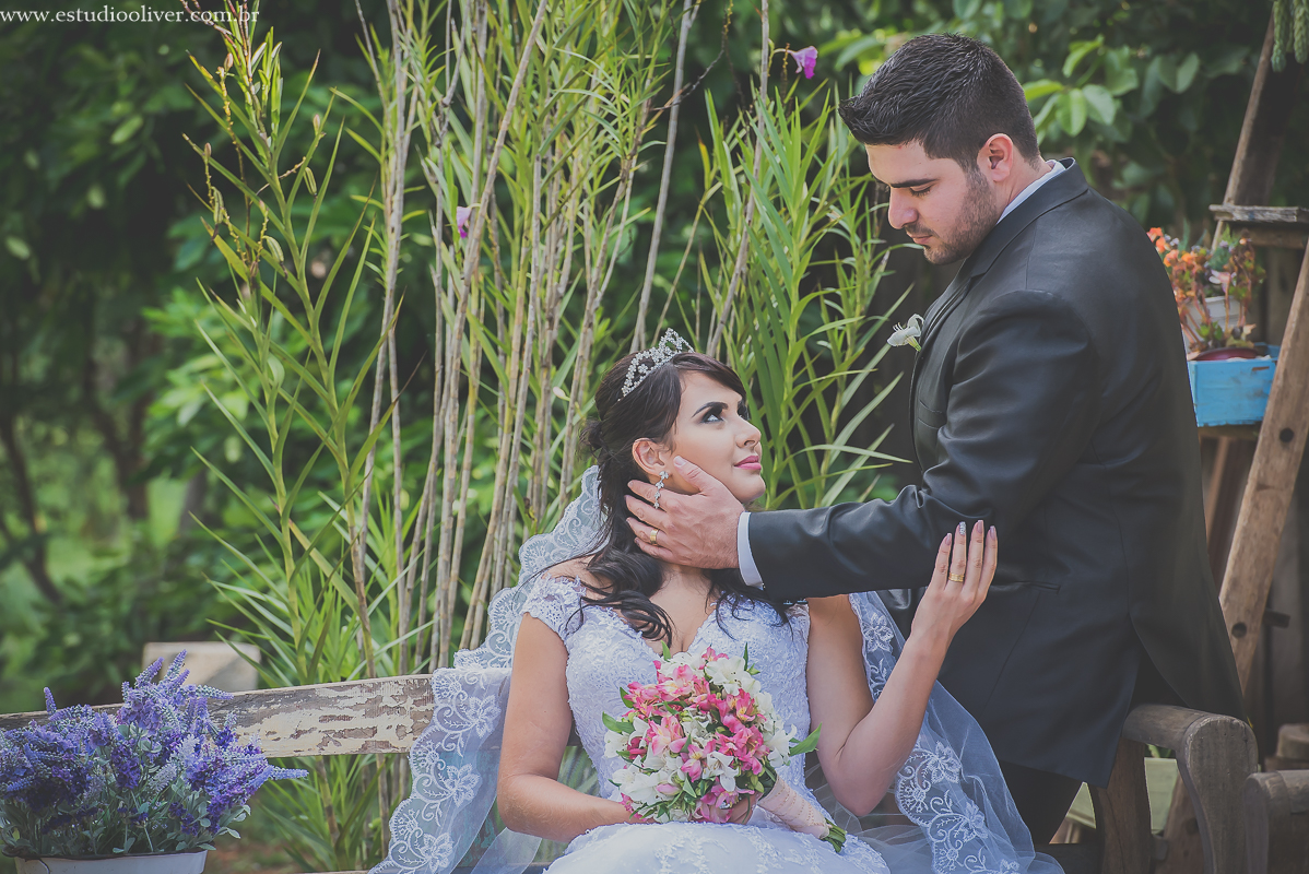 pós casamento,  fotos de pós casamento, fotos romântica, ,  buque lilas, buquelindo, vestido de noiva,  fotografia de noivos, fotos de noivas, fotografo criativo, ensaio pós casamento,  fotos vintage,  joão paulo oliver, 