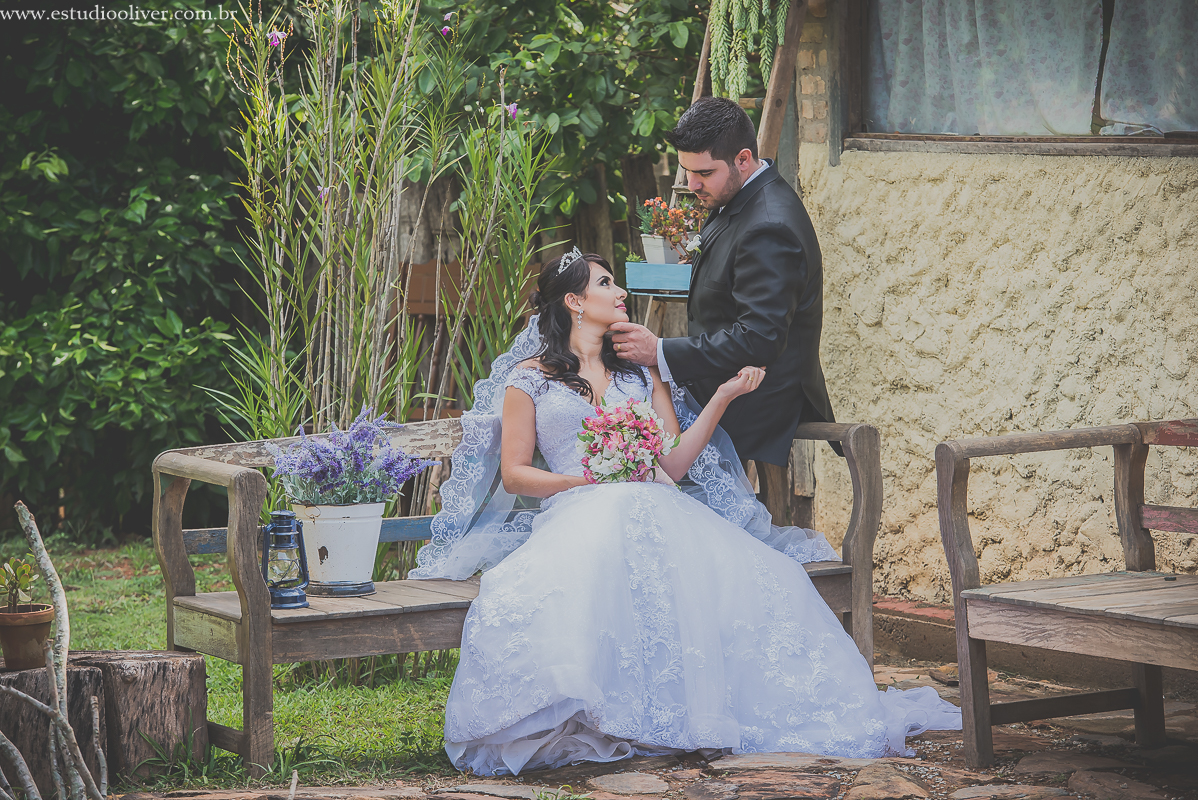 pós casamento,  fotos de pós casamento, fotos romântica, ,  buque lilas, buquelindo, vestido de noiva,  fotografia de noivos, fotos de noivas, fotografo criativo, ensaio pós casamento,  fotos vintage,  joão paulo oliver, 