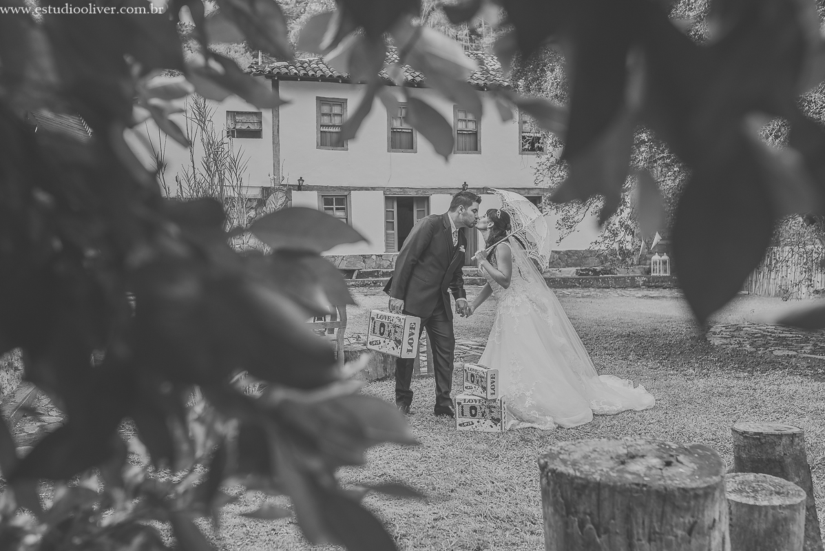 pós casamento,  fotos de pós casamento, fotos romântica, ,  buque lilas, buquelindo, vestido de noiva,  fotografia de noivos, fotos de noivas, fotografo criativo, ensaio pós casamento,  fotos vintage,  joão paulo oliver, 
