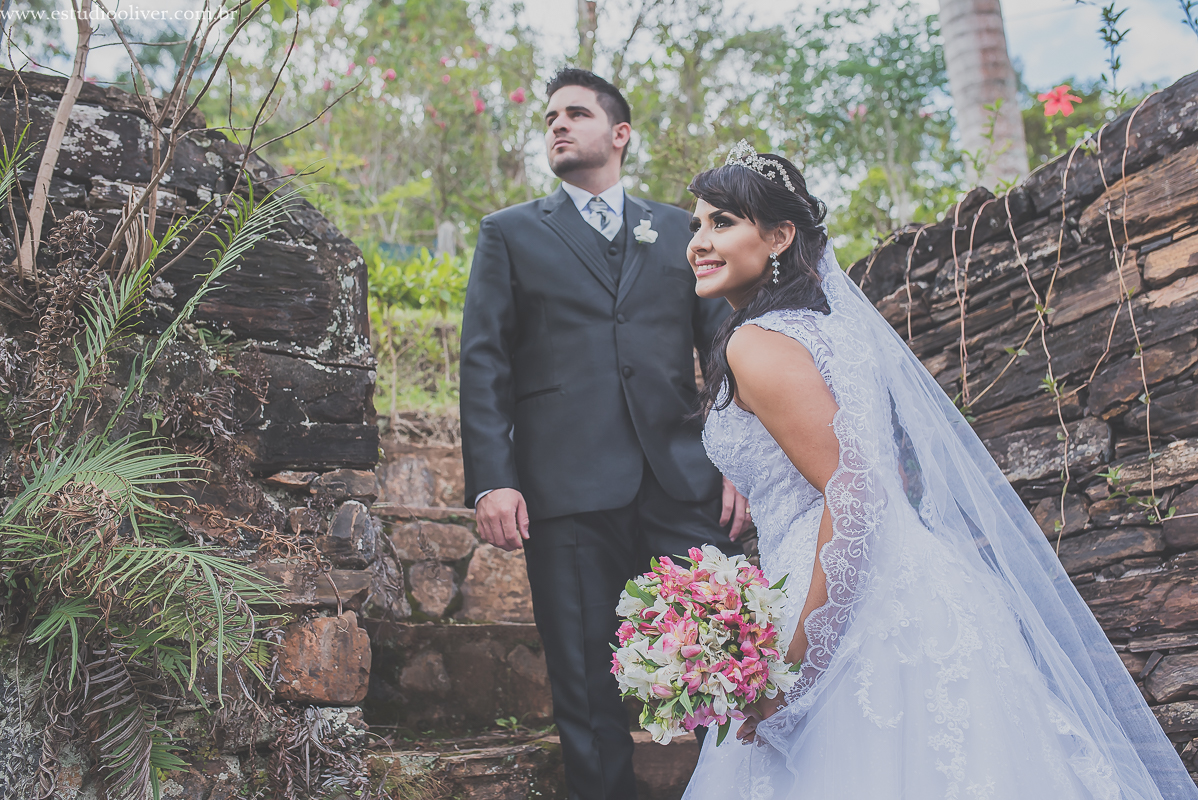 pós casamento,  fotos de pós casamento, fotos romântica, ,  buque lilas, buquelindo, vestido de noiva,  fotografia de noivos, fotos de noivas, fotografo criativo, ensaio pós casamento,  fotos vintage,  joão paulo oliver, 