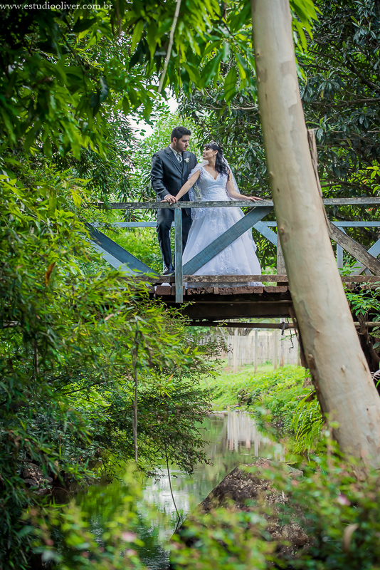 pós casamento,  fotos de pós casamento, fotos romântica, ,  buque lilas, buquelindo, vestido de noiva,  fotografia de noivos, fotos de noivas, fotografo criativo, ensaio pós casamento,  fotos vintage,  joão paulo oliver, 