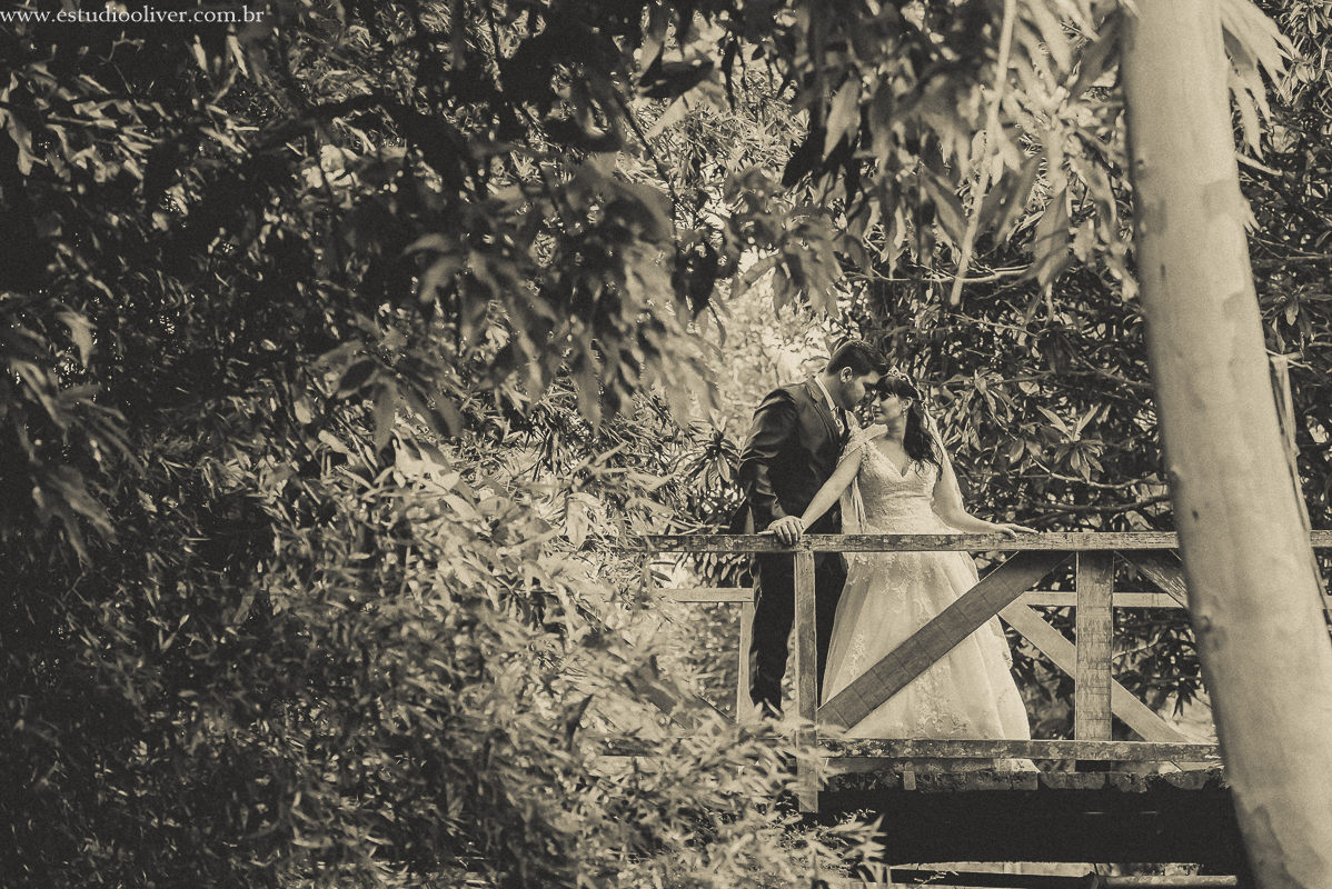 pós casamento,  fotos de pós casamento, fotos romântica, ,  buque lilas, buquelindo, vestido de noiva,  fotografia de noivos, fotos de noivas, fotografo criativo, ensaio pós casamento,  fotos vintage,  joão paulo oliver, 
