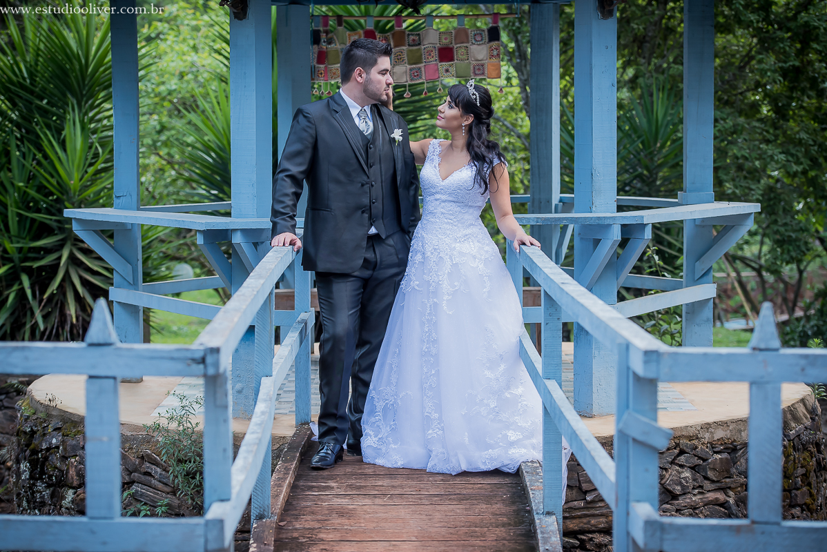 pós casamento,  fotos de pós casamento, fotos romântica, ,  buque lilas, buquelindo, vestido de noiva,  fotografia de noivos, fotos de noivas, fotografo criativo, ensaio pós casamento,  fotos vintage,  joão paulo oliver, 